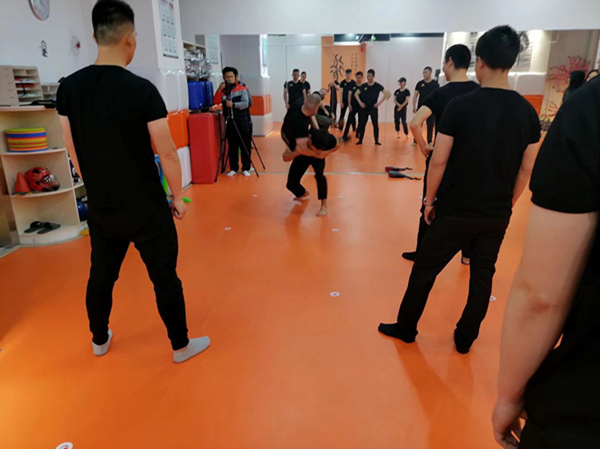 天津保镖培训公司